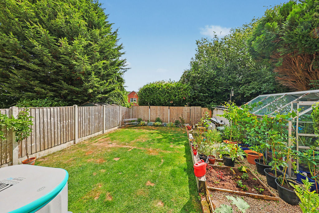Dale Crescent New Tupton
